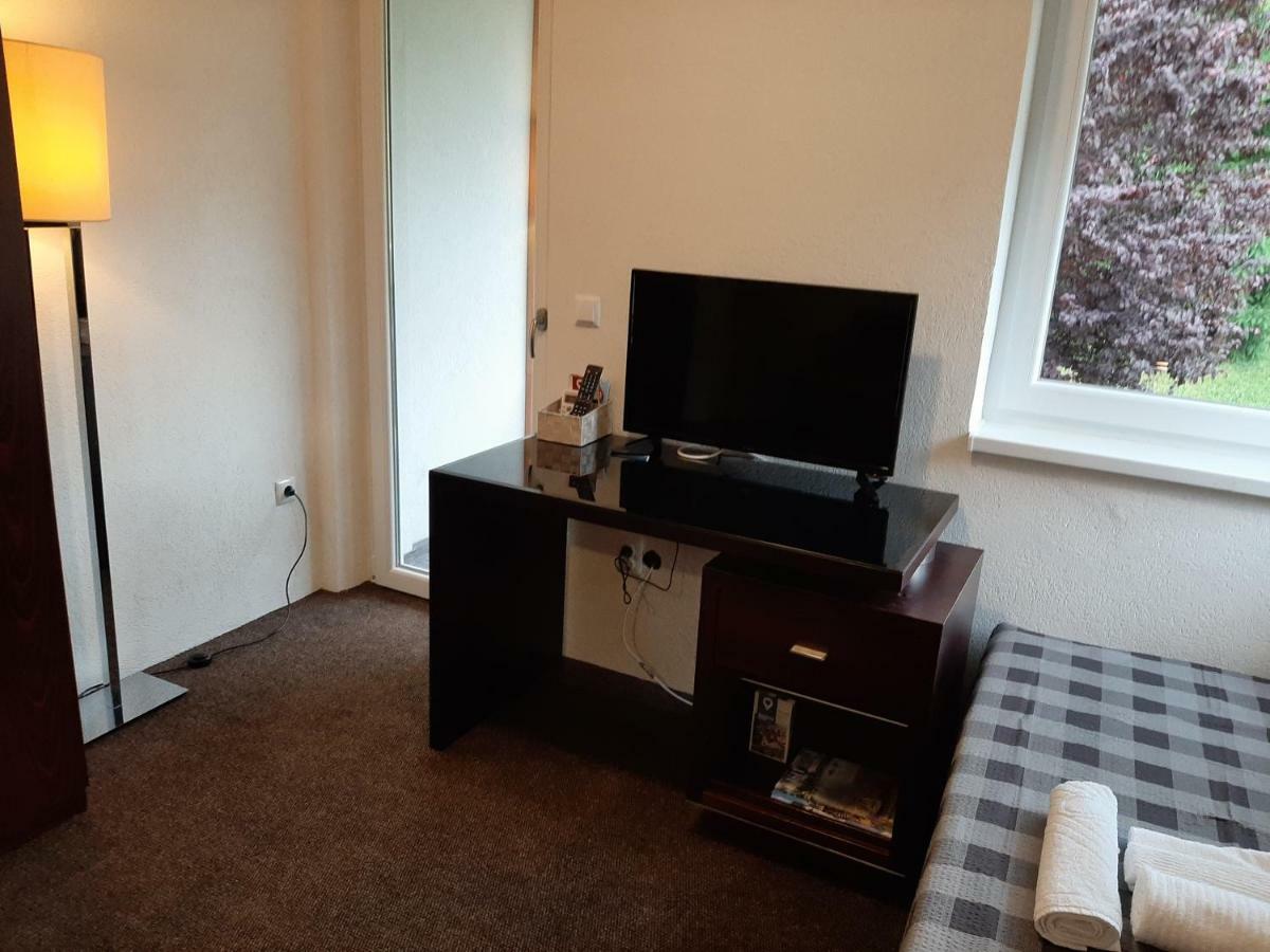 Guesthouse Hill Sarajevo Bagian luar foto